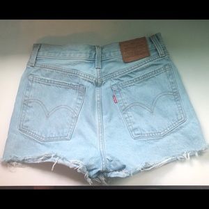 BRAND NEW LEVIS WEDGIE SHORTS